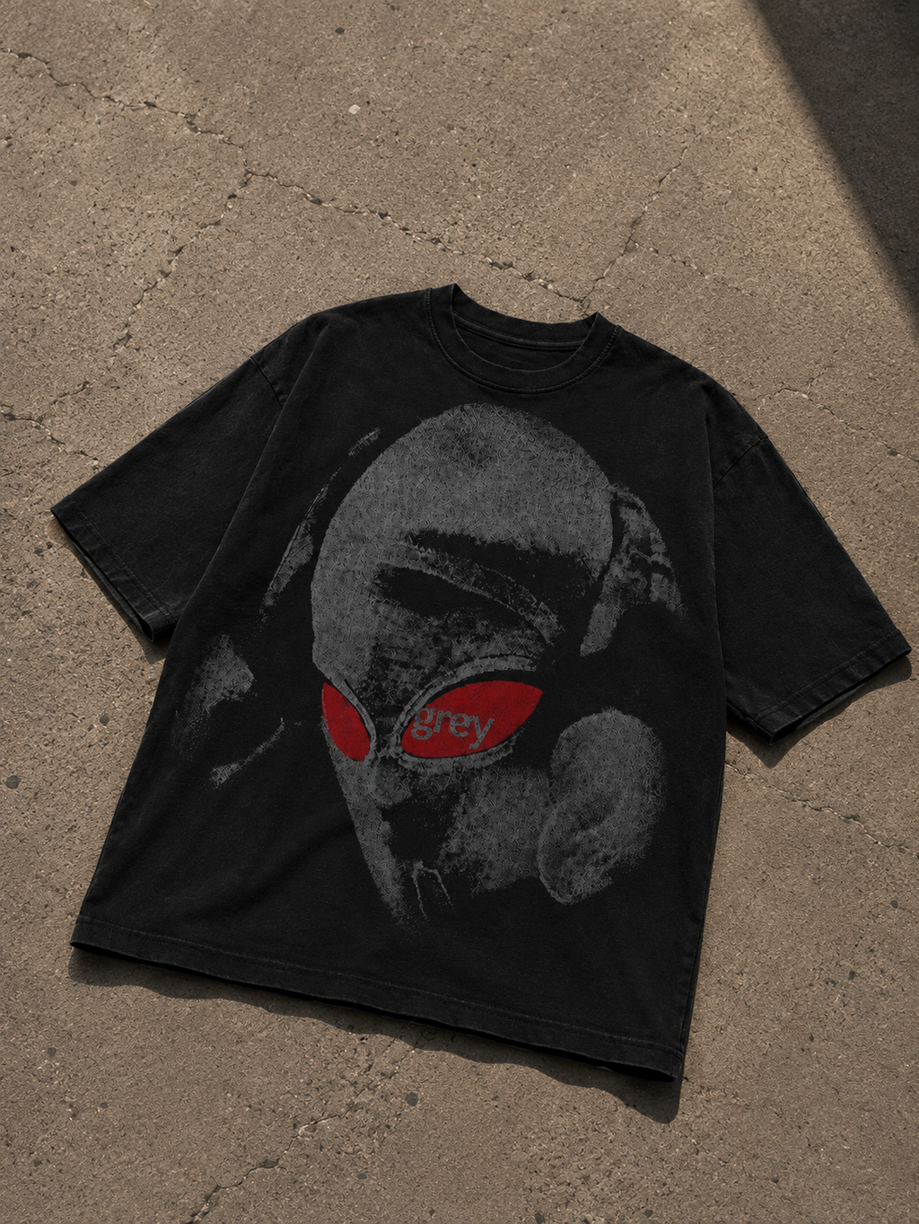 Alien tee