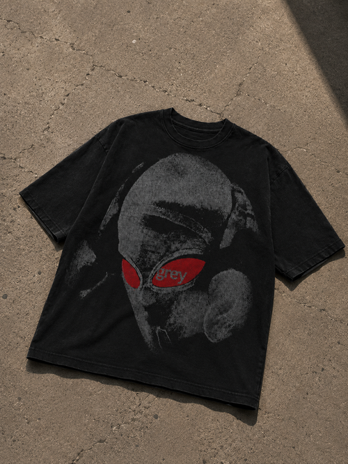 Alien tee